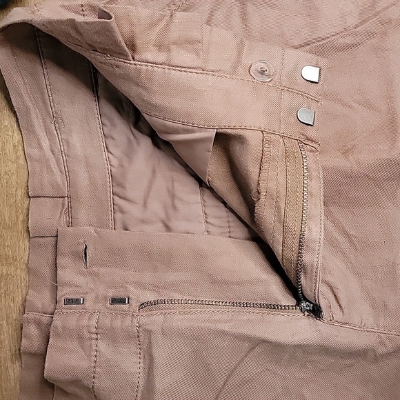 Women's LOFT  Cropped Pants, Brown, Size 12P, EUC - Picture 6 of 8